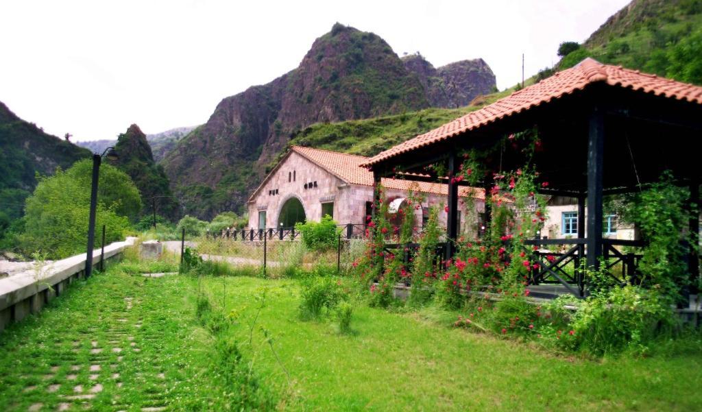 Tufenkian Avan Dzoraget Hotel Extérieur photo